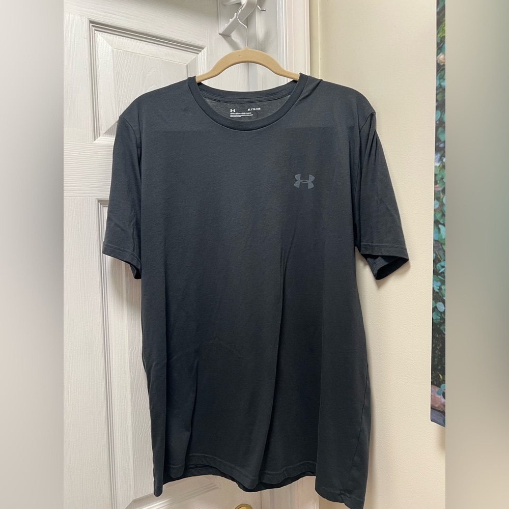 Under Armour Black Short Sleeve Performance Tee